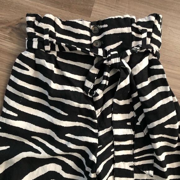 H&M Linen Blend Zebra Print Paper Bag Pants Women Size 2 - Picture 2 of 9
